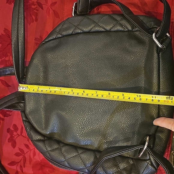 NWOT Adrienne Vittadini backpack purse - Picture 11 of 11